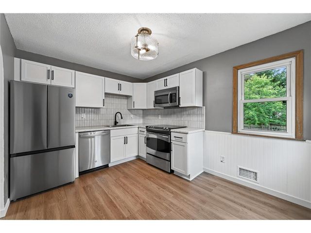 11 Edge Drive, Circle Pines, MN 55014