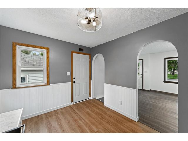 11 Edge Drive, Circle Pines, MN 55014