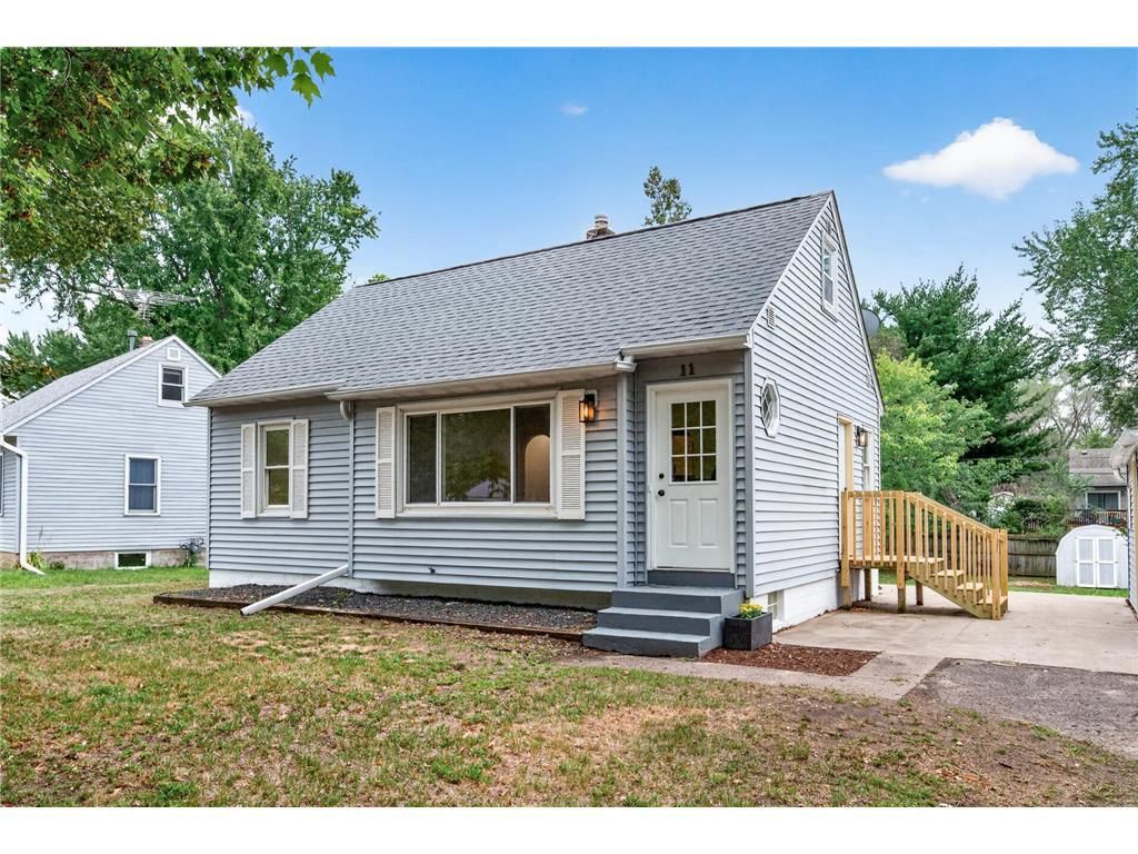11 Edge Drive, Circle Pines, MN 55014