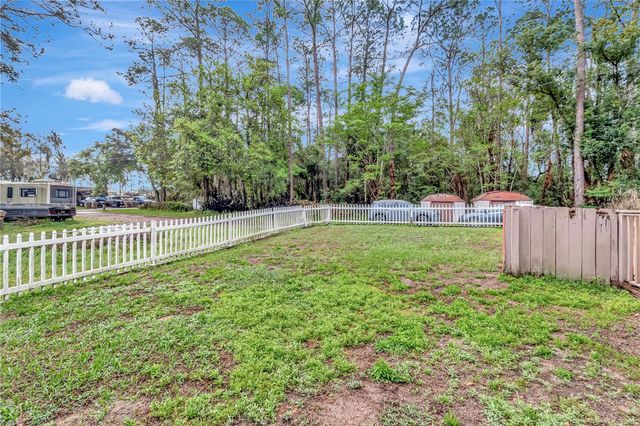 15423 NAVAHO TRAIL, Eustis, FL 32726