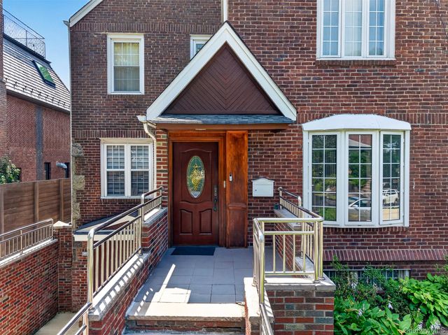 186-32 Avon Road, Jamaica Estates, NY 11432