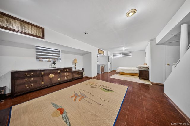 186-32 Avon Road, Jamaica Estates, NY 11432