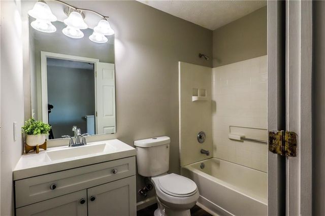 5823 Strathmoor Manor Circle, Lithonia, GA 30058