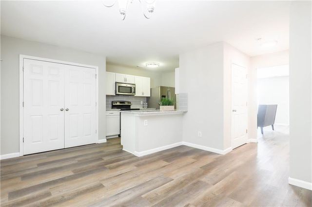 5823 Strathmoor Manor Circle, Lithonia, GA 30058