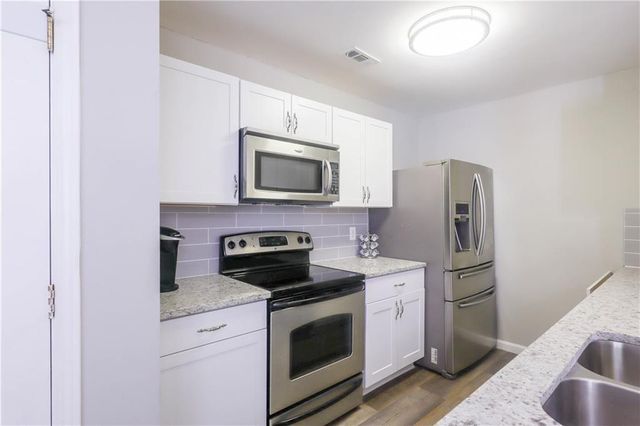 5823 Strathmoor Manor Circle, Lithonia, GA 30058