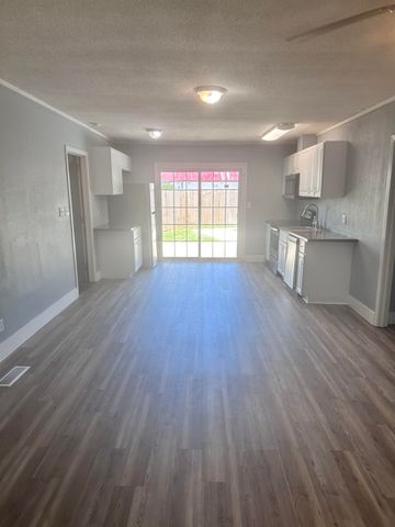 2030 Harold Court, Tallahassee, FL 32304