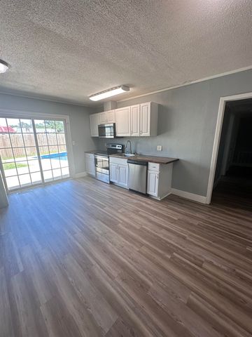 2030 Harold Court, Tallahassee, FL 32304