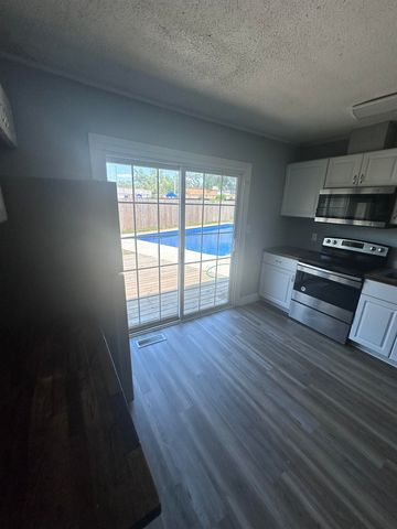 2030 Harold Court, Tallahassee, FL 32304