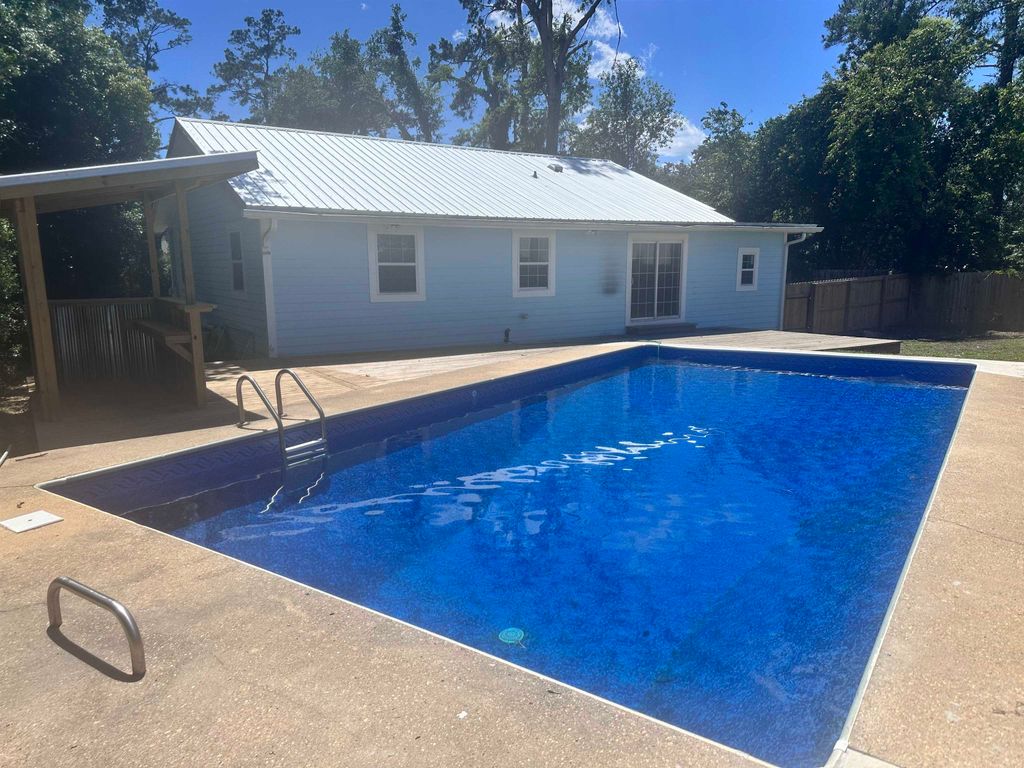 2030 Harold Court, Tallahassee, FL 32304