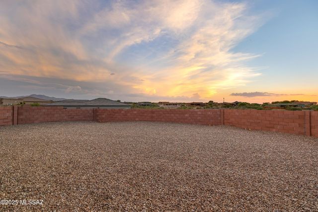 13354 E Fourr Ranch Place, Vail, AZ 85641