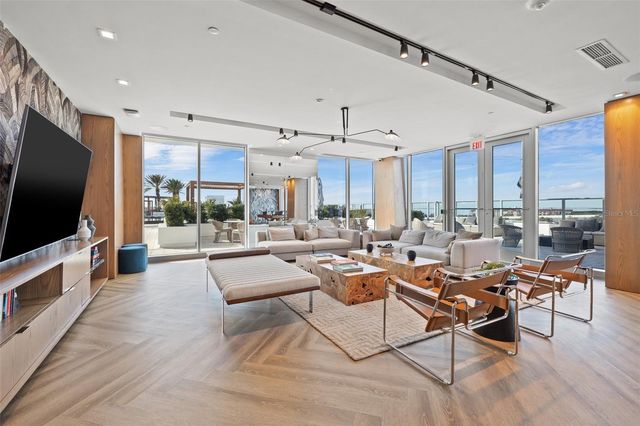 5120 MARINA WAY 2205, Tampa, FL 33611