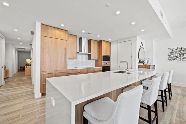 5120 MARINA WAY 2205, Tampa, FL 33611