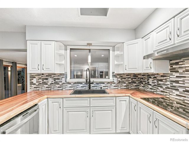 2502 Courtney Drive, Loveland, CO 80537