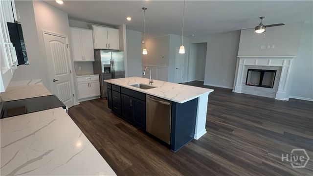 182 Glendale Circle, Richmond Hill, GA 31324