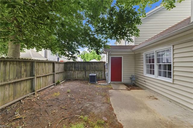 103 Songbird TRL, Yorktown, VA 23692