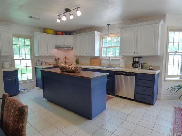 1410 Shady Grove Road, Hot Springs, AR 71901