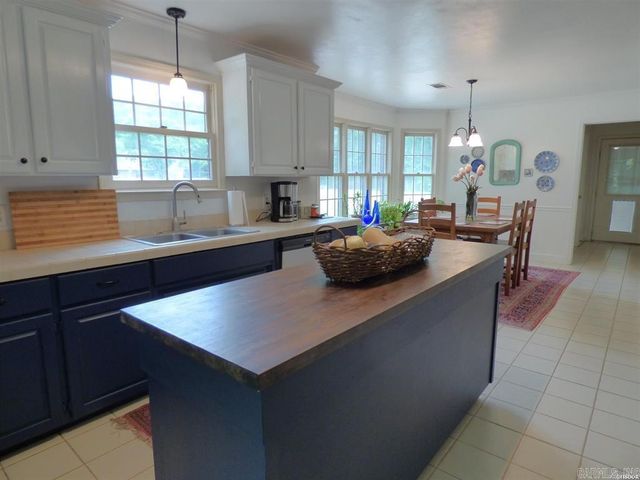 1410 Shady Grove Road, Hot Springs, AR 71901