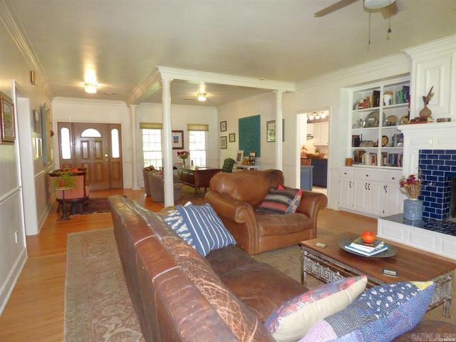 1410 Shady Grove Road, Hot Springs, AR 71901
