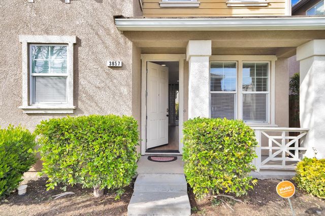 3857 Purple Finch Ln, Modesto, CA 95355