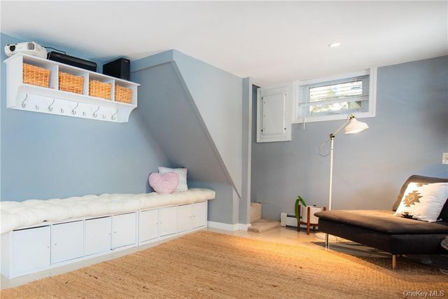 37 S Washington Avenue, Hartsdale, NY 10530