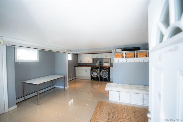 37 S Washington Avenue, Hartsdale, NY 10530