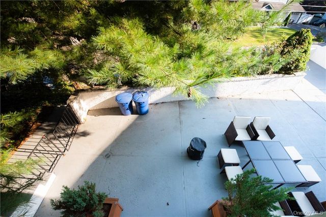 37 S Washington Avenue, Hartsdale, NY 10530