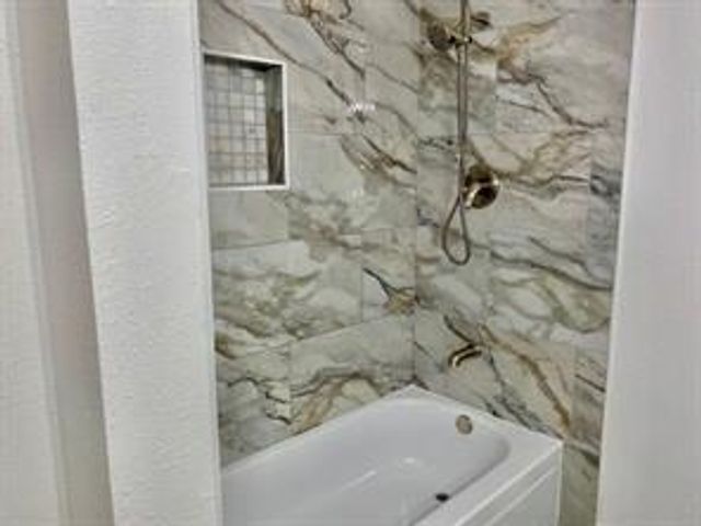 632 Wilcrest Drive 632, Houston, TX 77042