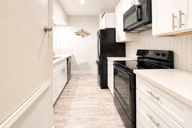 632 Wilcrest Drive 632, Houston, TX 77042