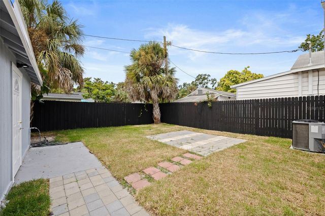 4550 21ST STREET N, St Petersburg, FL 33714