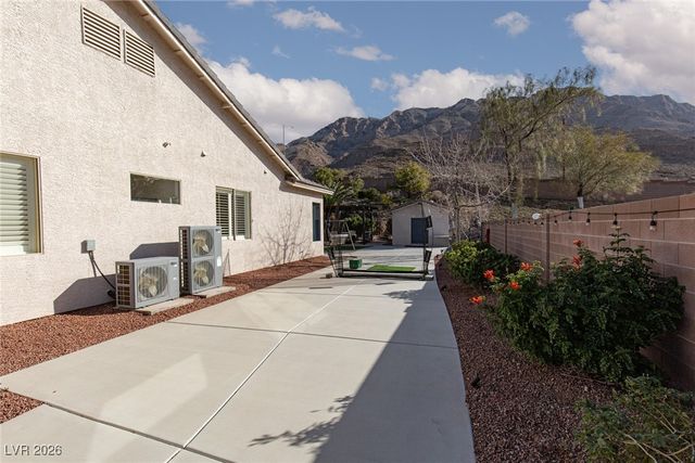 820 Market Crest Drive, Las Vegas, NV 89110