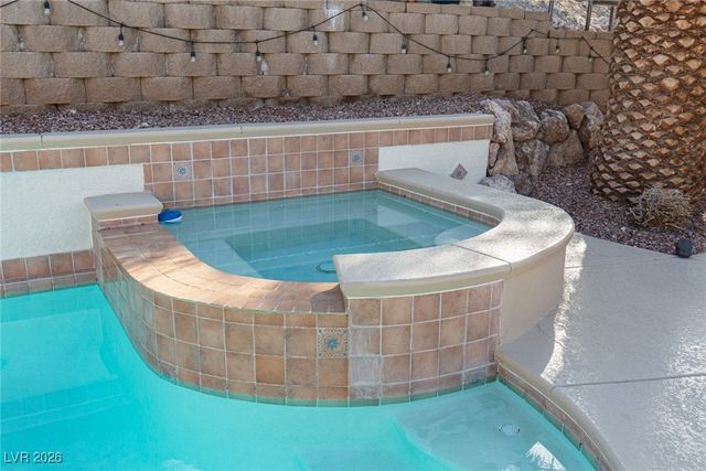 820 Market Crest Drive, Las Vegas, NV 89110