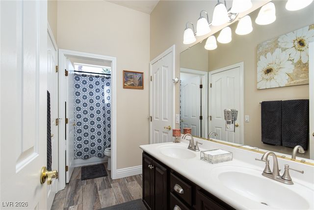 820 Market Crest Drive, Las Vegas, NV 89110