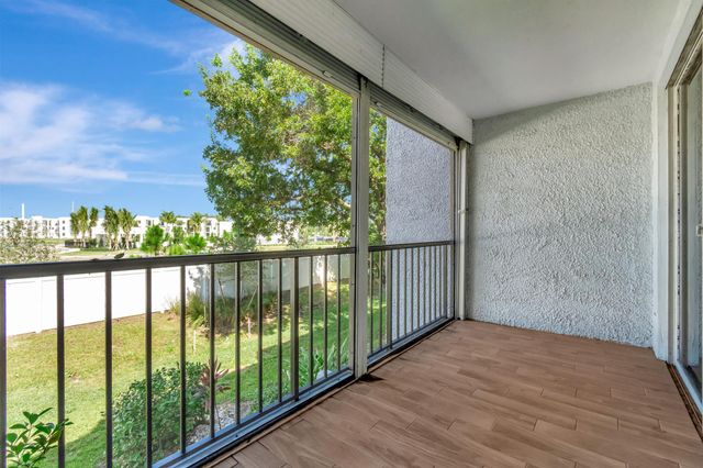 4248 Deste Court 202, Lake Worth, FL 33467