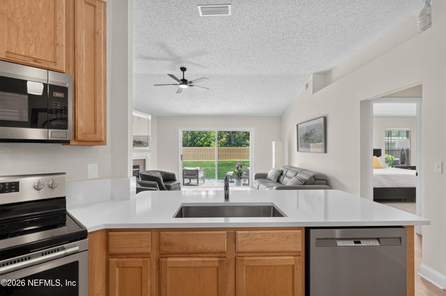 97 ZACHARY Drive N, Jacksonville, FL 32218
