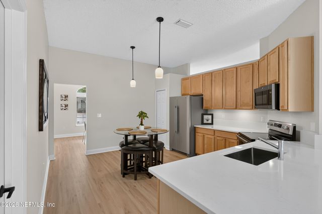 97 ZACHARY Drive N, Jacksonville, FL 32218