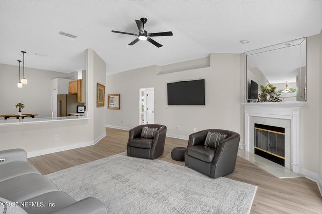 97 ZACHARY Drive N, Jacksonville, FL 32218