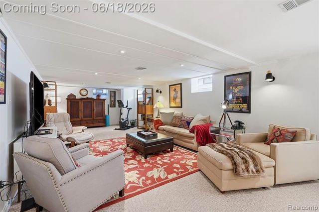 25531 Crystal Spring Court, Farmington, MI 48336