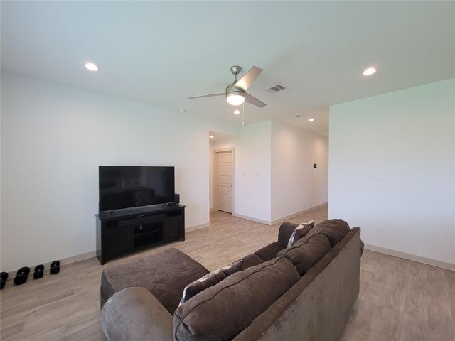 7919 Grey Wolfe Lane, Rosharon, TX 77583