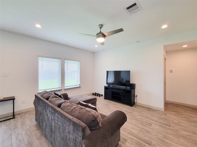 7919 Grey Wolfe Lane, Rosharon, TX 77583