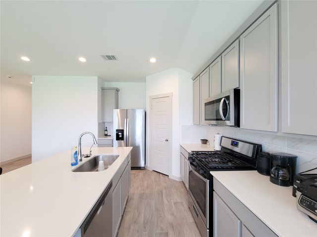 7919 Grey Wolfe Lane, Rosharon, TX 77583