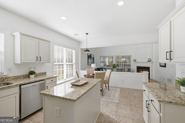 3419 Hampreston Way NW, Kennesaw, GA 30144