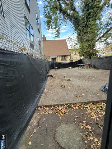 63 Pearl Street, Paterson, NJ 07501