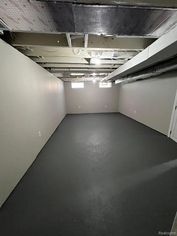 16900 Rockdale Street, Detroit, MI 48219