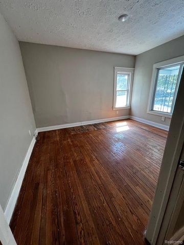 16900 Rockdale Street, Detroit, MI 48219