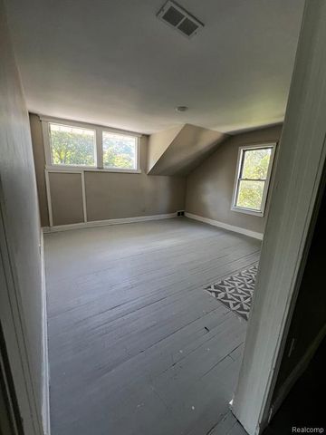 16900 Rockdale Street, Detroit, MI 48219