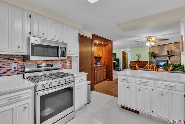 3933 Summerway Lane, Hamburg, NY 14075