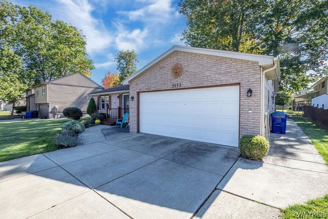 3933 Summerway Lane, Hamburg, NY 14075