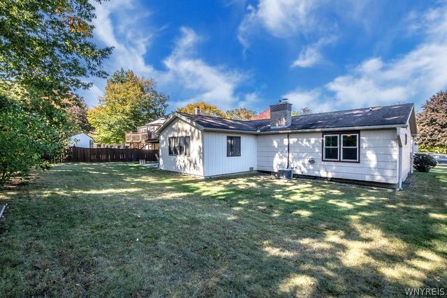 3933 Summerway Lane, Hamburg, NY 14075