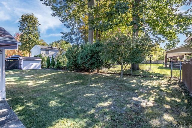 3933 Summerway Lane, Hamburg, NY 14075