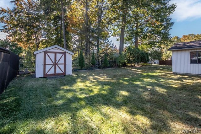 3933 Summerway Lane, Hamburg, NY 14075
